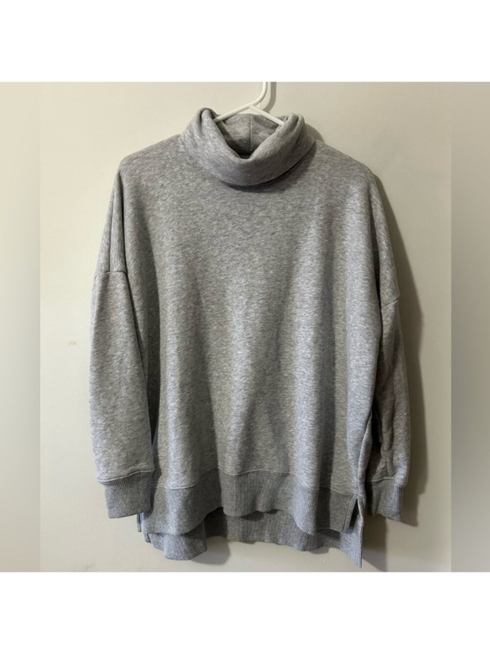 Aerie ‎ Grey Oversized Turtleneck Sweater